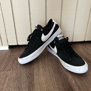 Nike SB Blazer low GT